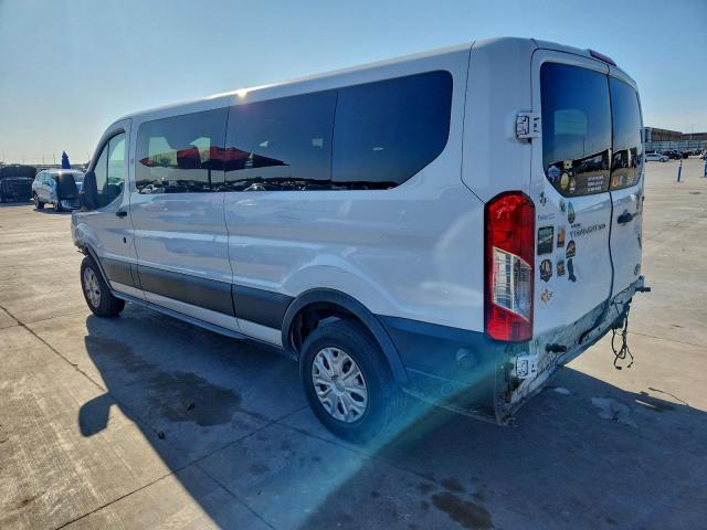 Ford Transit T-350 Image 6