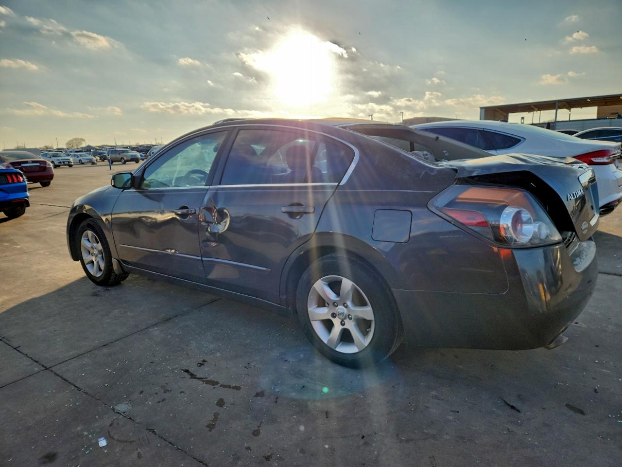 Nissan Altima 2.5 Image 3