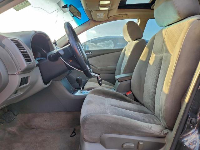 Nissan Altima 2.5 Image 7