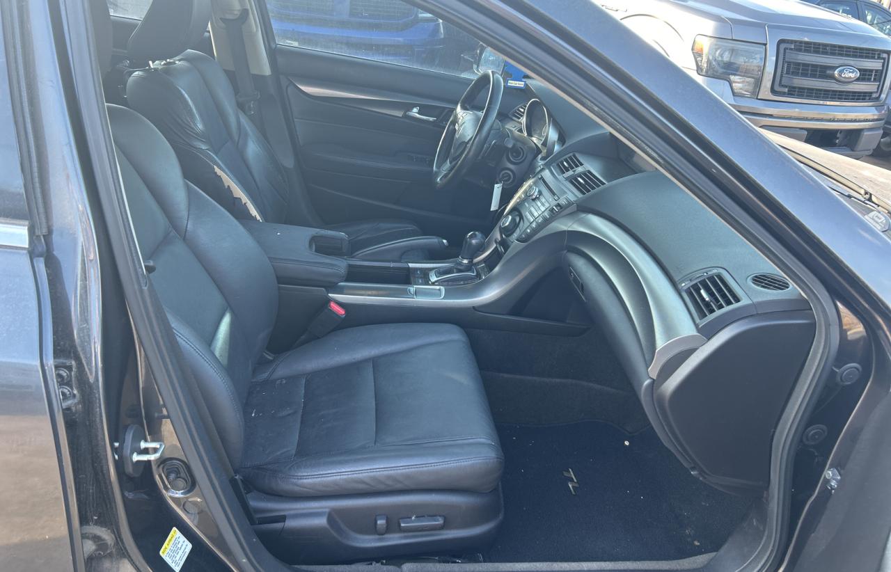 Acura TL Image 10