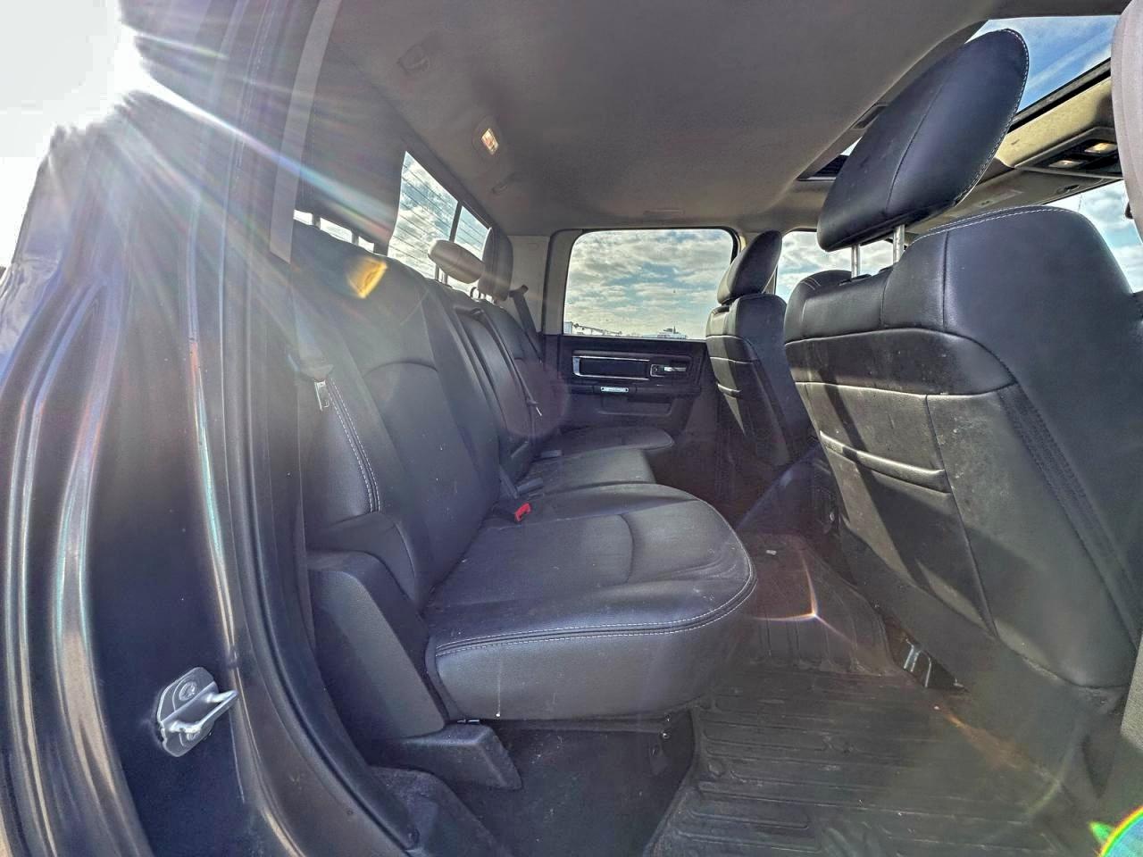 Ram 1500 Laramie Image 6