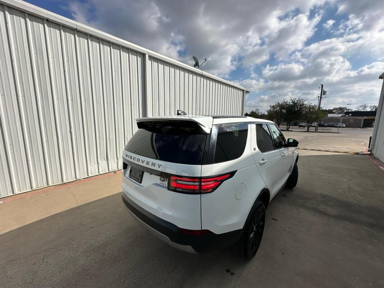 Land Rover Discovery Hse Image 6