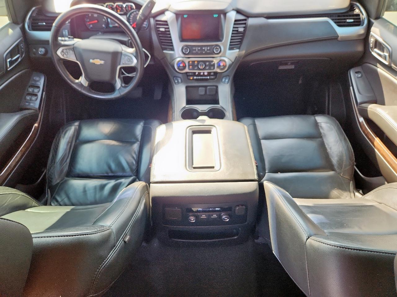 Chevrolet Suburban K1500 Lt Image 6