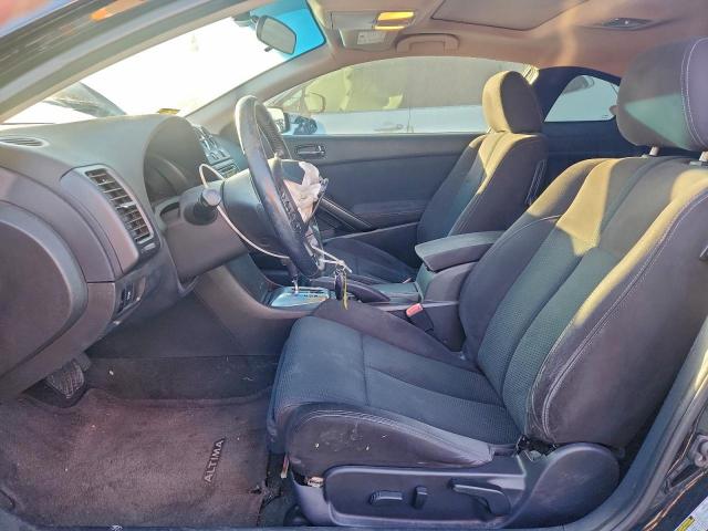 Nissan Altima S Image 8