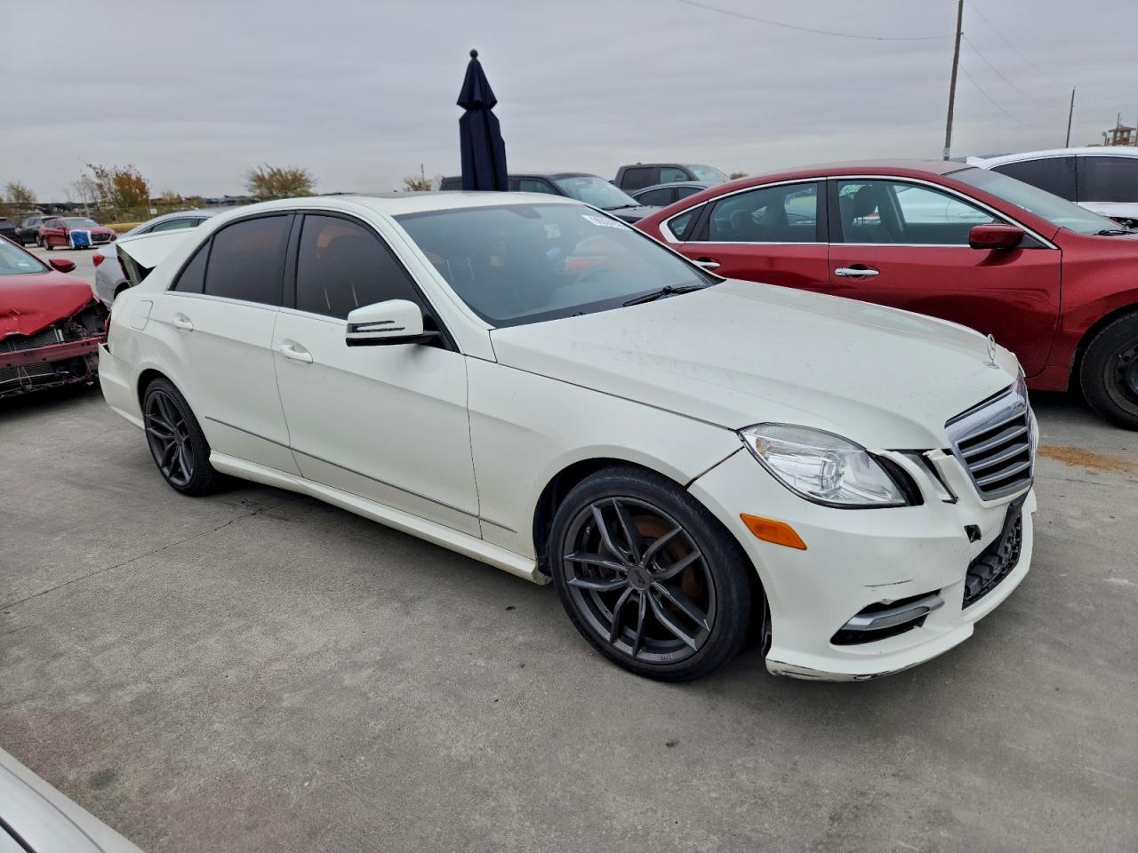 Mercedes-Benz E-Class 350 Image 2