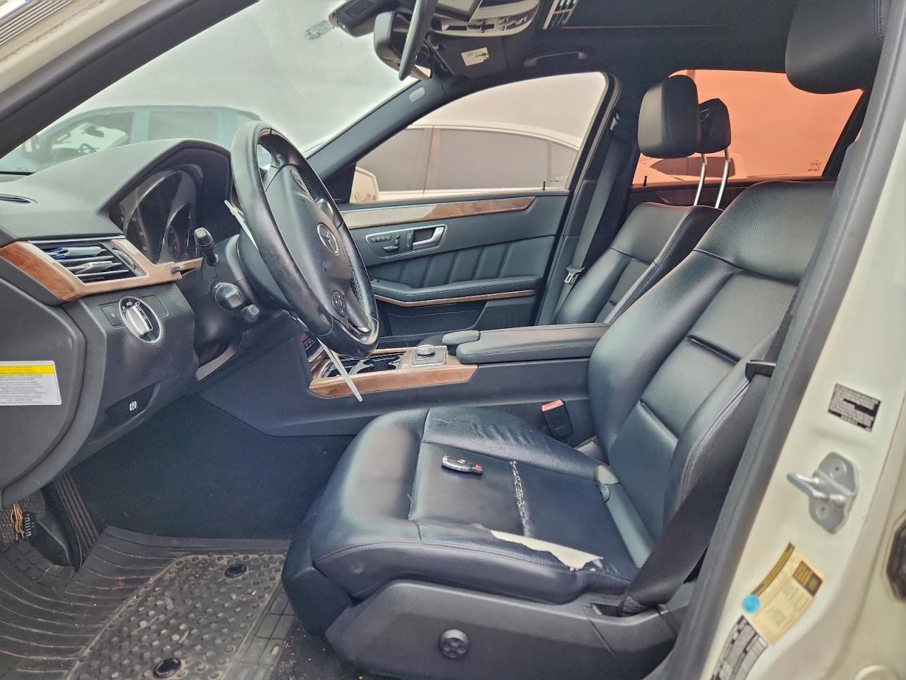 Mercedes-Benz E-Class 350 Image 5