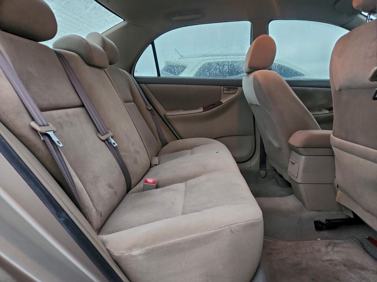 Toyota Corolla Ce Image 11