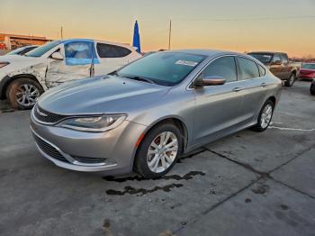 Salvage Chrysler 200