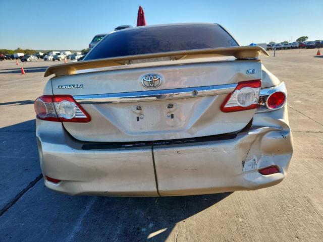 Toyota Corolla Base Image 3