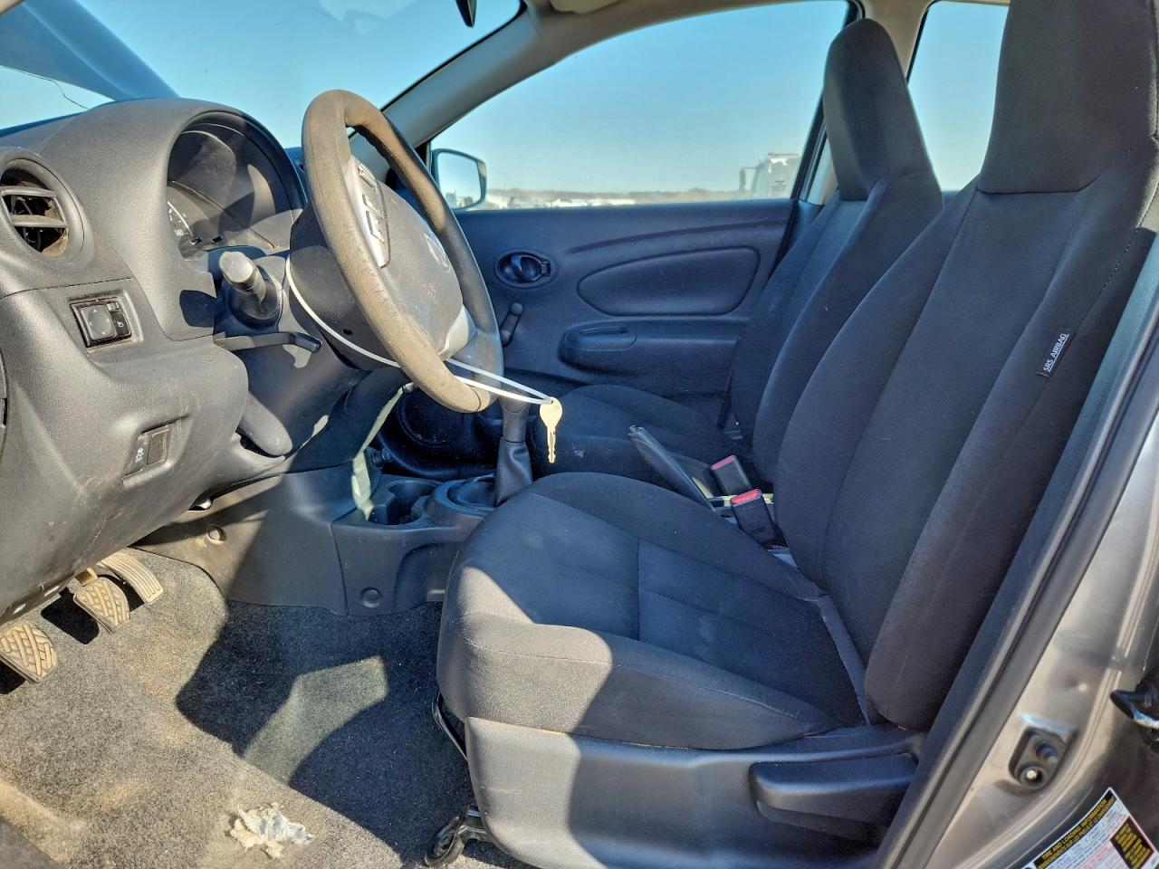 Nissan Versa S Image 7