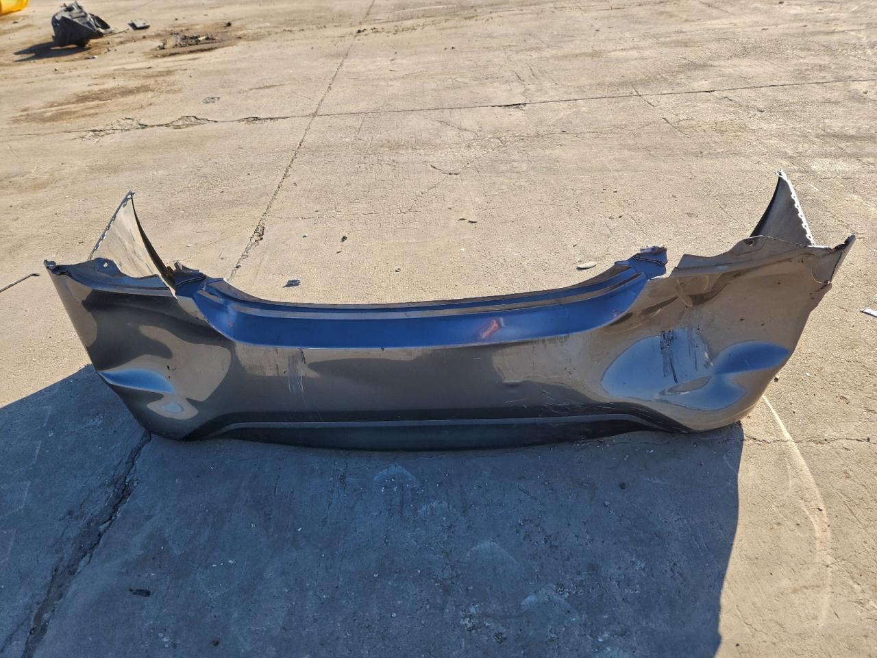 Nissan Versa S Image 10