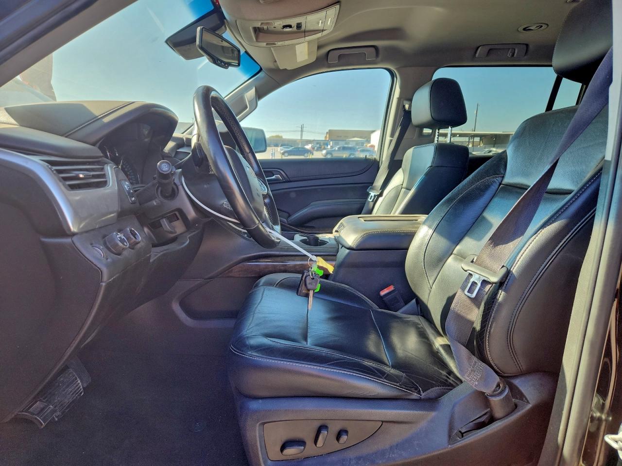 Chevrolet Suburban K1500 Lt Image 7