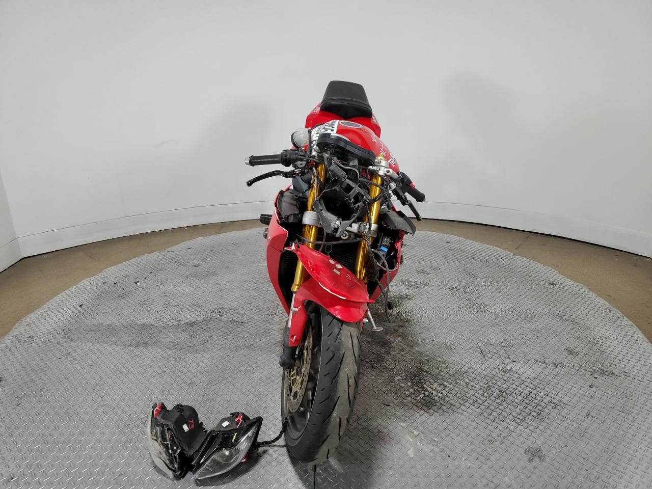 Triumph Motorcycle Daytona 675 Image 5