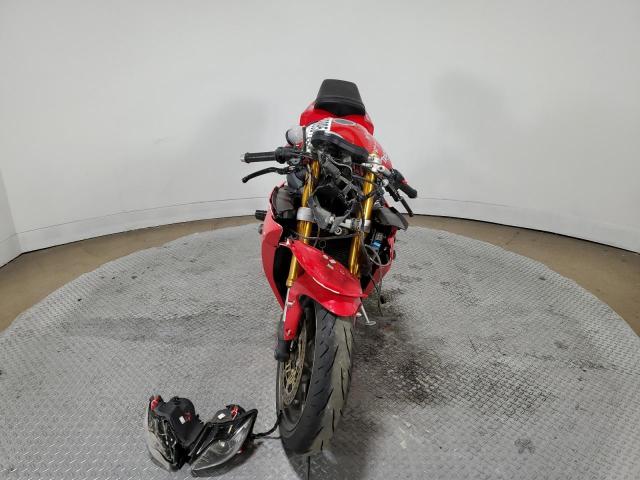 Triumph Motorcycle Daytona 675 Image 5