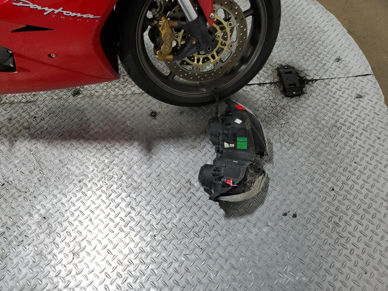 Triumph Motorcycle Daytona 675 Image 4