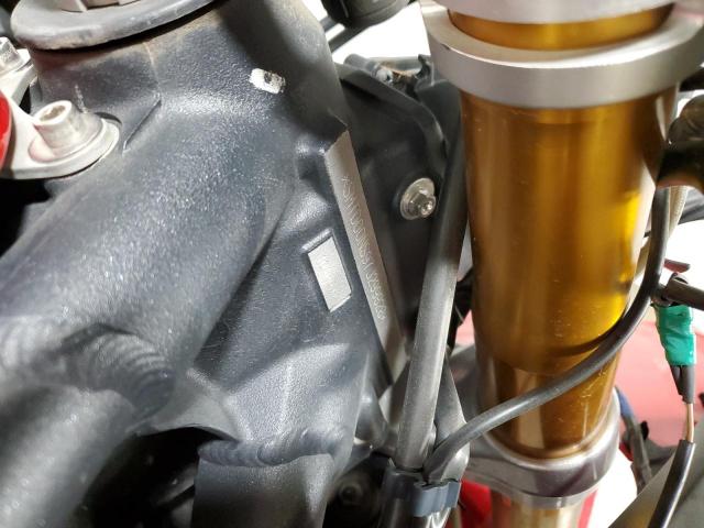 Triumph Motorcycle Daytona 675 Image 6