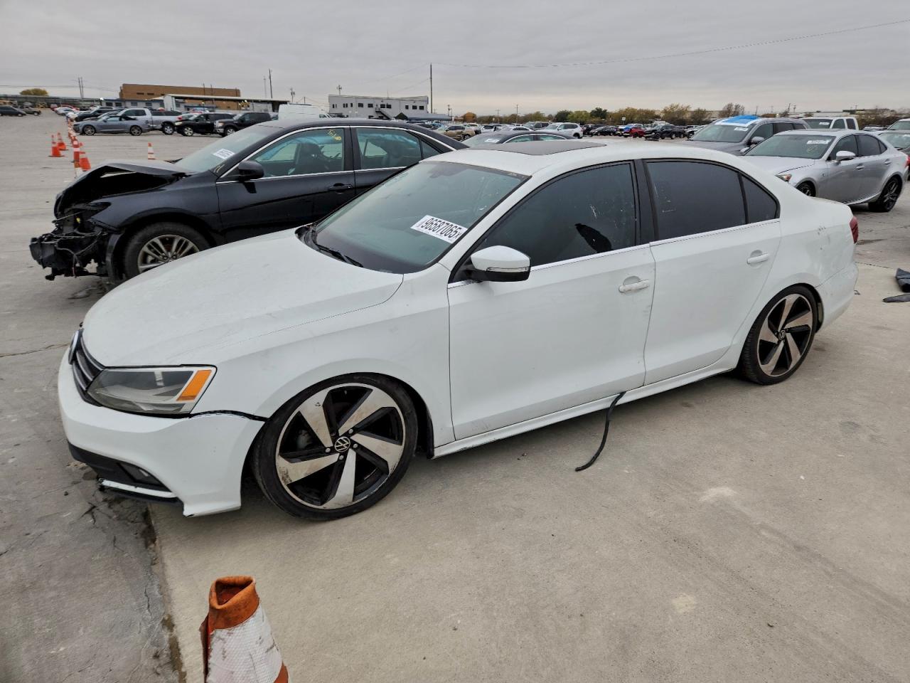 Volkswagen Jetta Sel Image 1