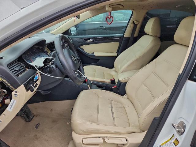 Volkswagen Jetta Sel Image 2