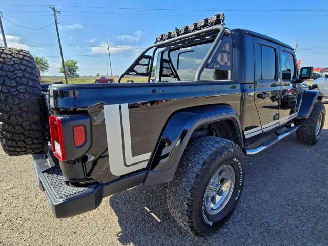 Jeep Gladiator Sport Image 3