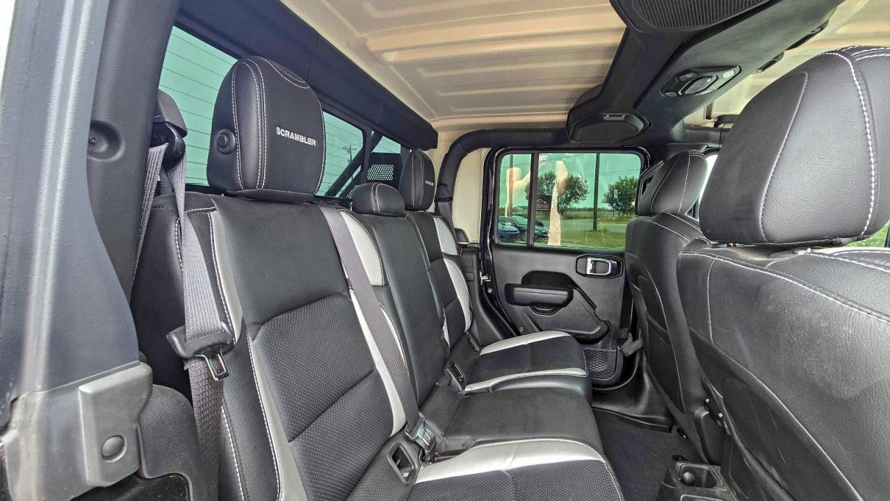 Jeep Gladiator Sport Image 4