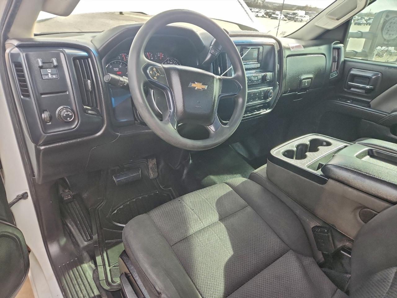 Chevrolet Silverado C3500 Image 10