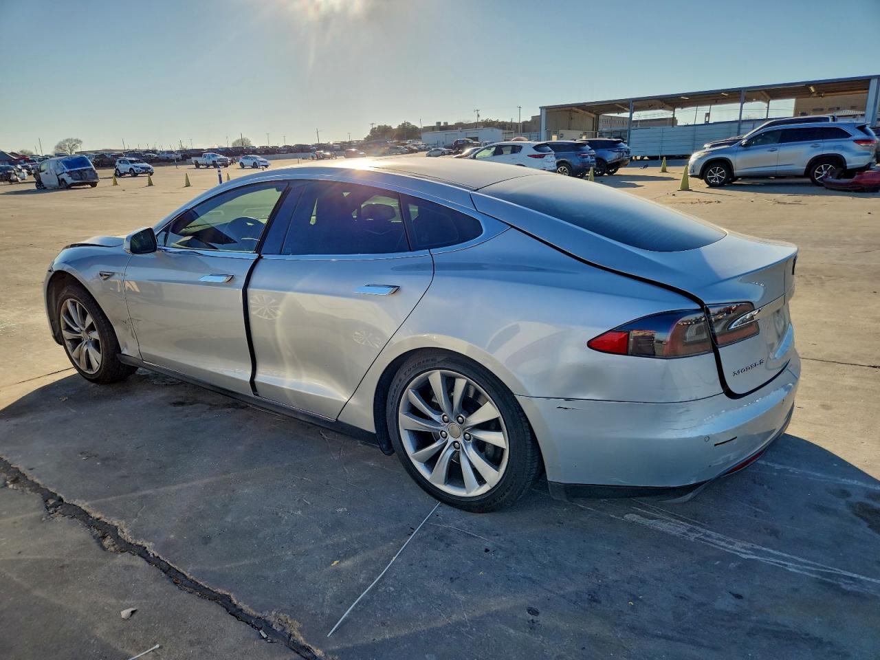 Tesla Model S Image 2