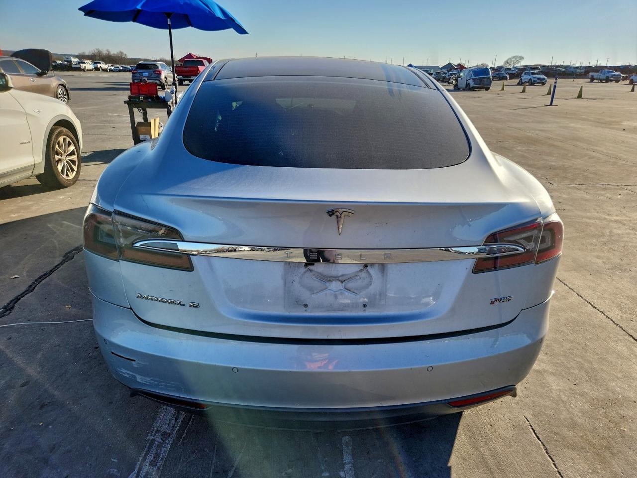 Tesla Model S Image 9