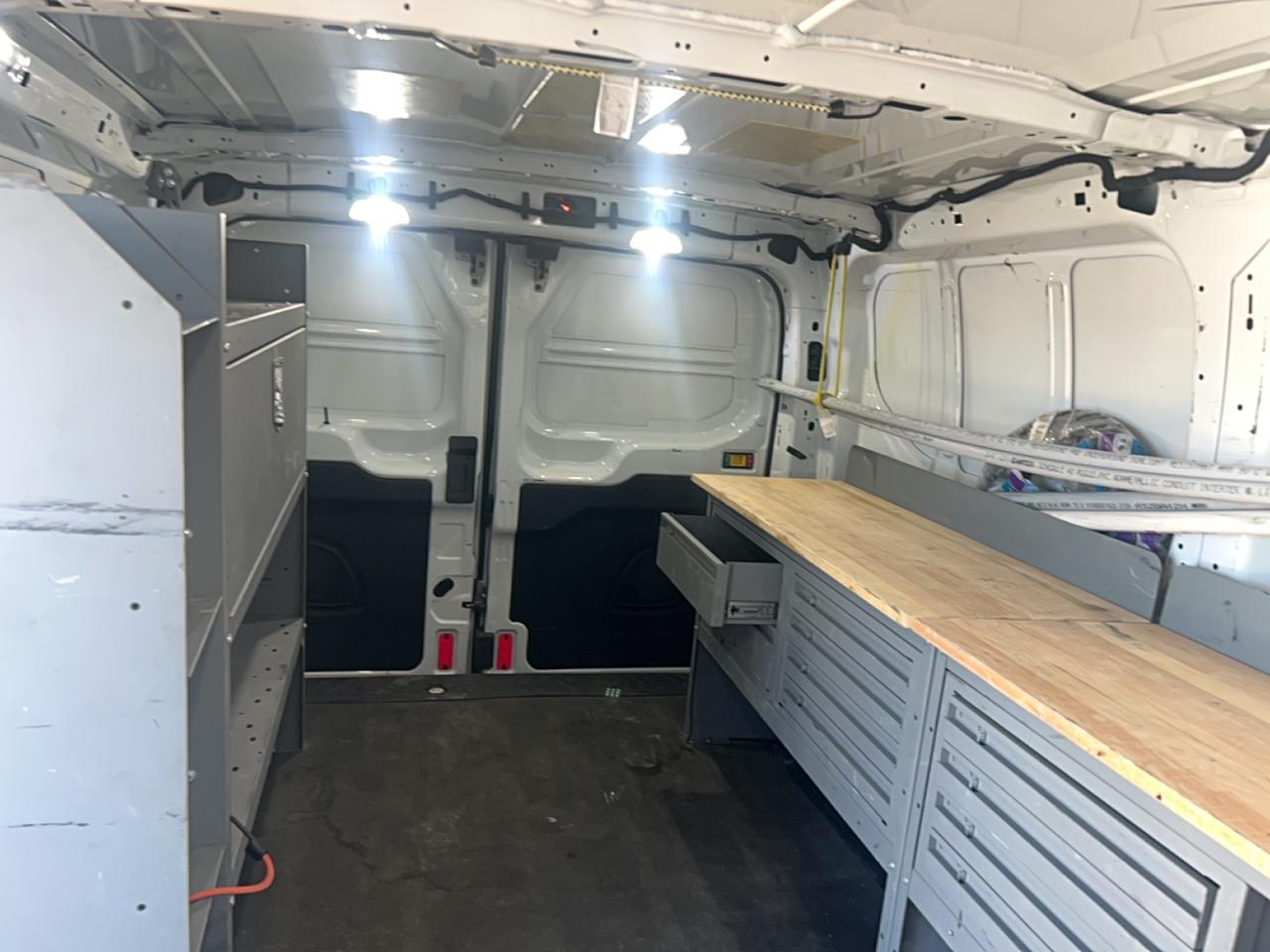 Ford Transit T-150 Image 3