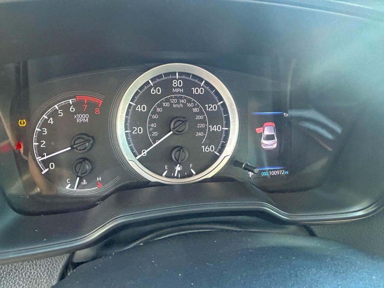 Toyota Corolla Le Image 5