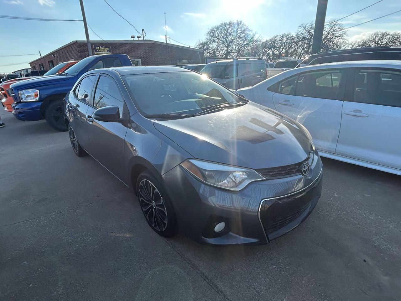 Toyota Corolla L Image 1