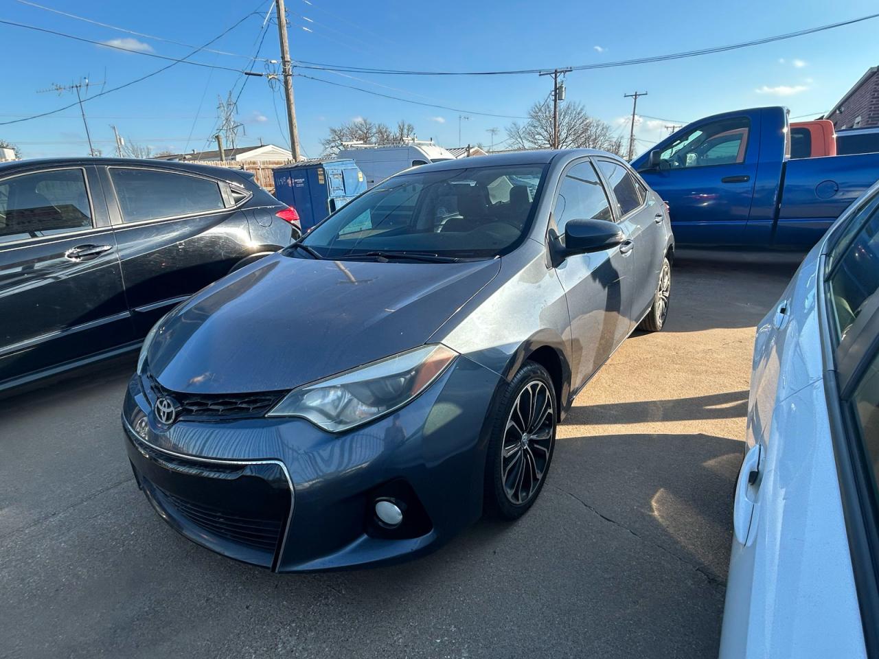 Toyota Corolla L Image 3