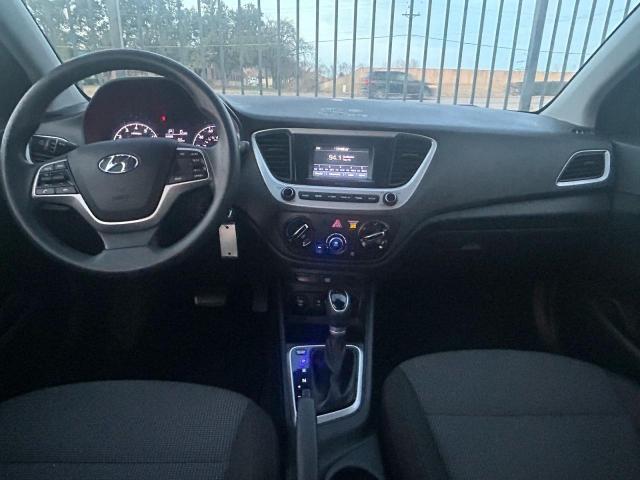 Hyundai ACCENT Se Image 7