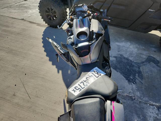 Yamaha Yzfr7 Image 5