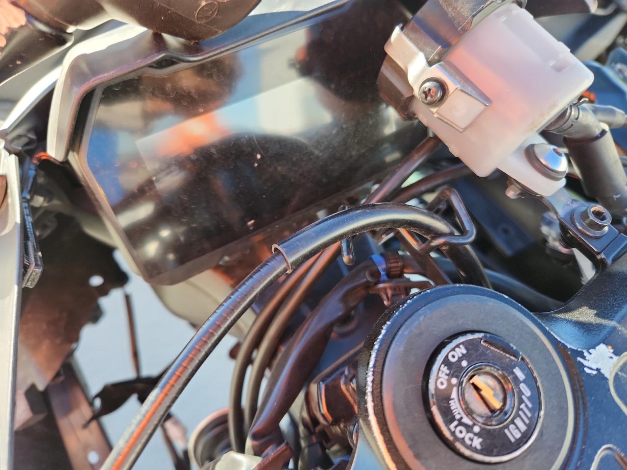 Yamaha Yzfr7 Image 4