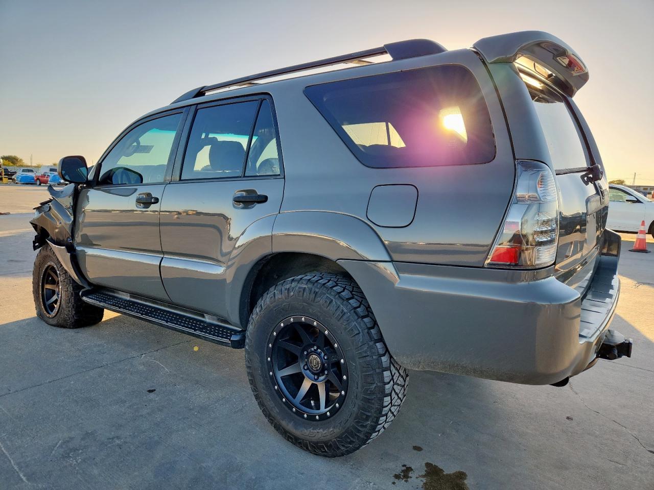 Toyota 4Runner Sr5 Image 13