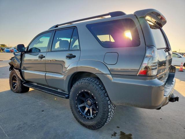 Toyota 4Runner Sr5 Image 13