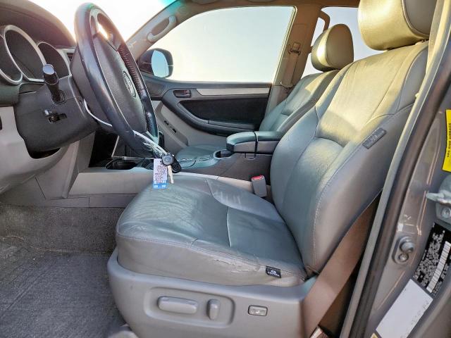 Toyota 4Runner Sr5 Image 5