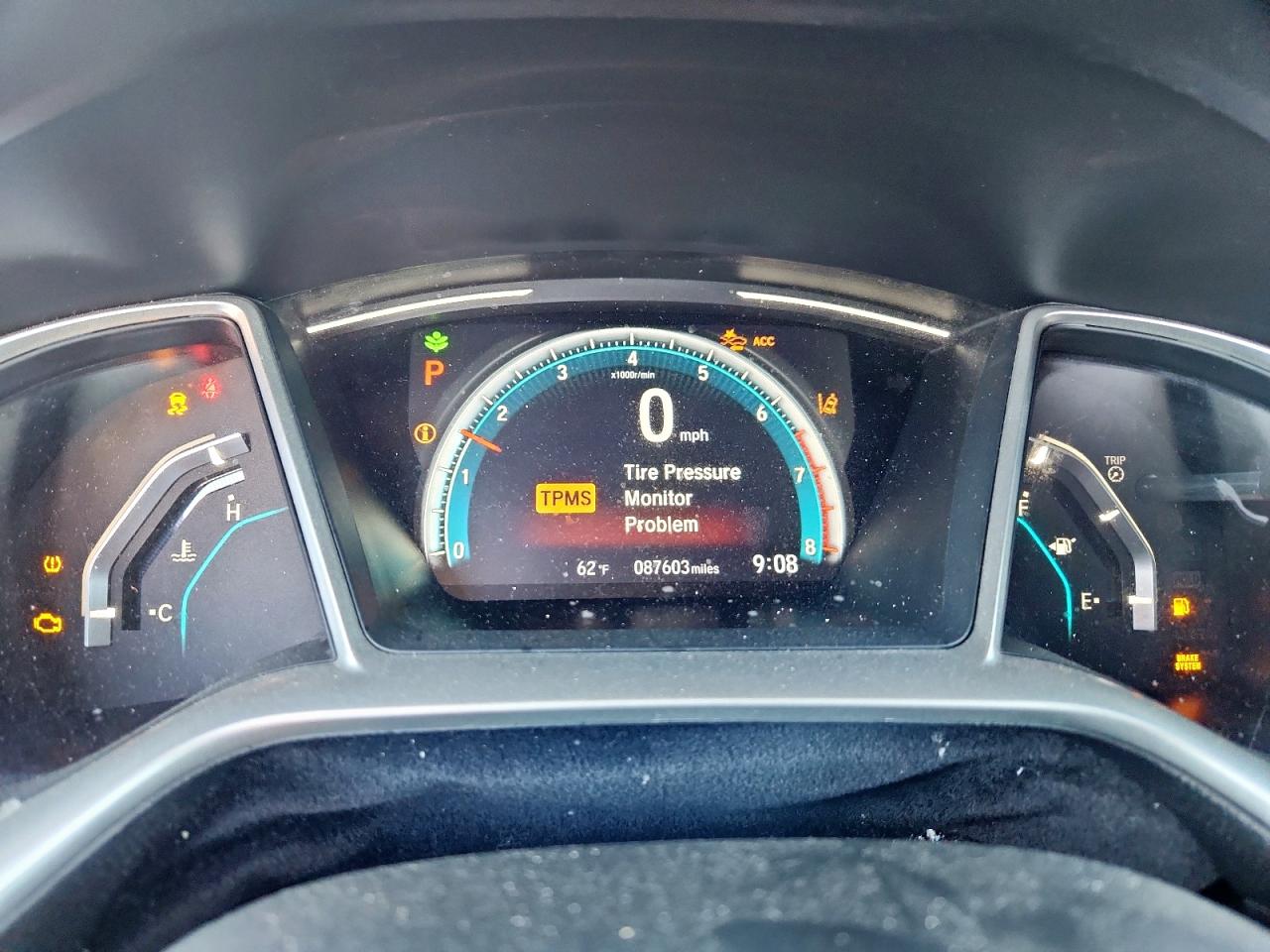 Honda Civic Touring Image 8