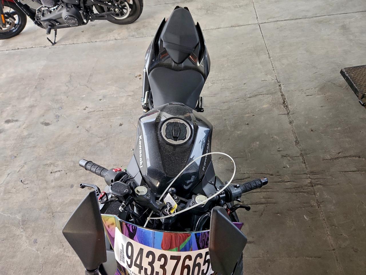 Kawasaki Ex400 Image 9