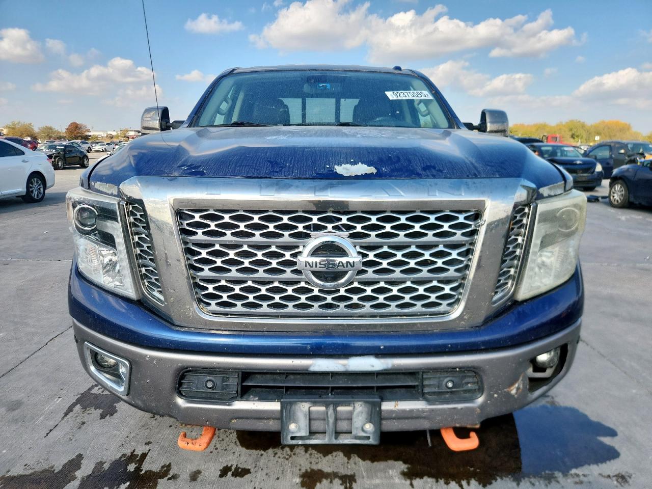 Nissan Titan Sl Image 11