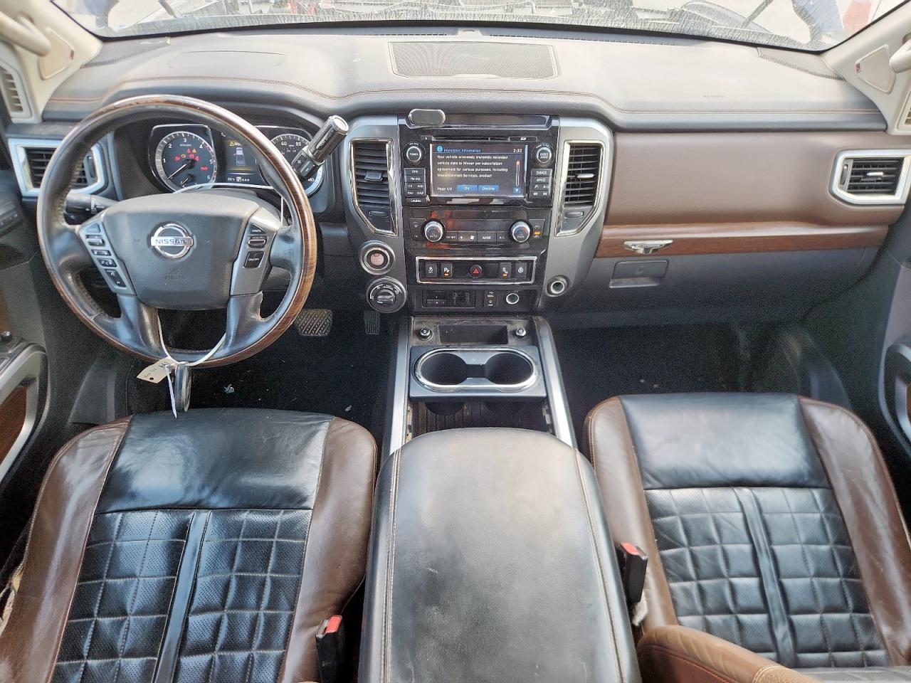 Nissan Titan Sl Image 2