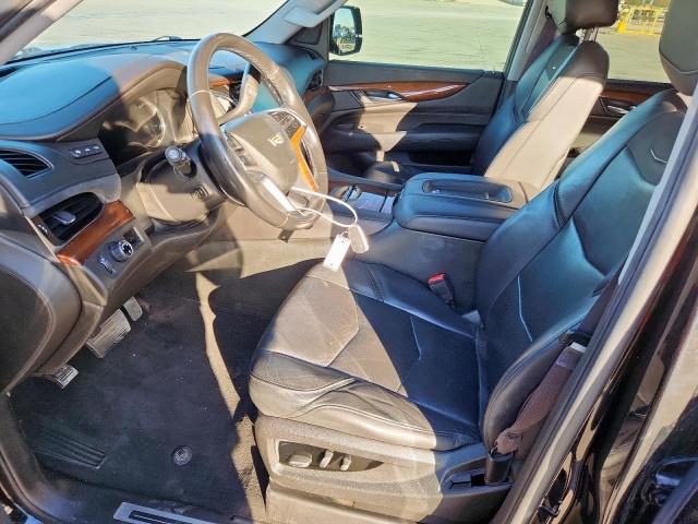 Cadillac Escalade Luxury Image 12