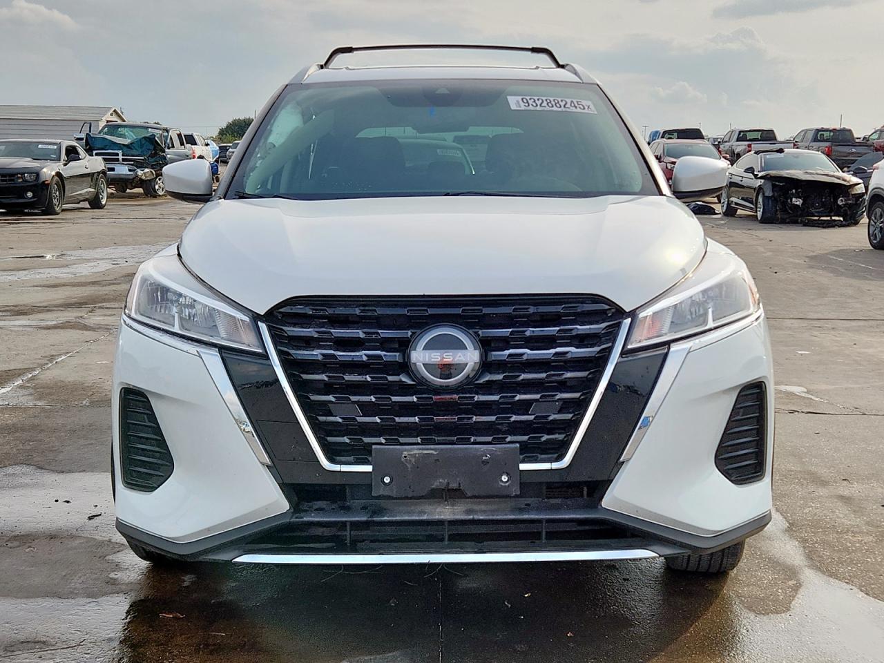 Nissan Kicks Sv Image 2