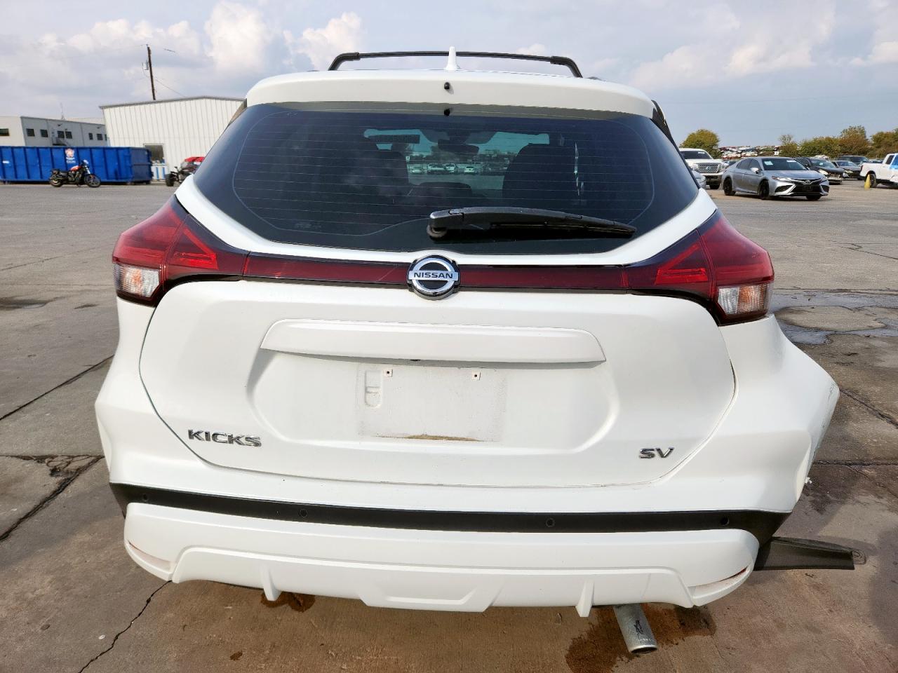Nissan Kicks Sv Image 5