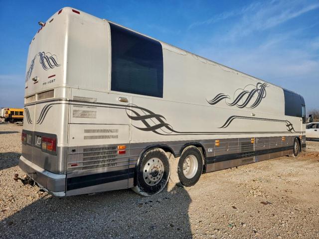 Prevost Bus Image 4
