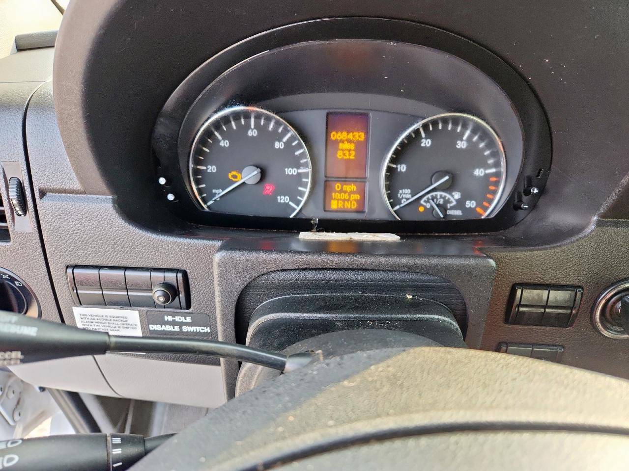 Mercedes-Benz Sprinter 2500 Image 9