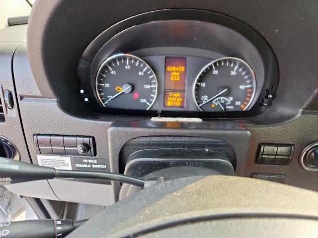 Mercedes-Benz Sprinter 2500 Image 9