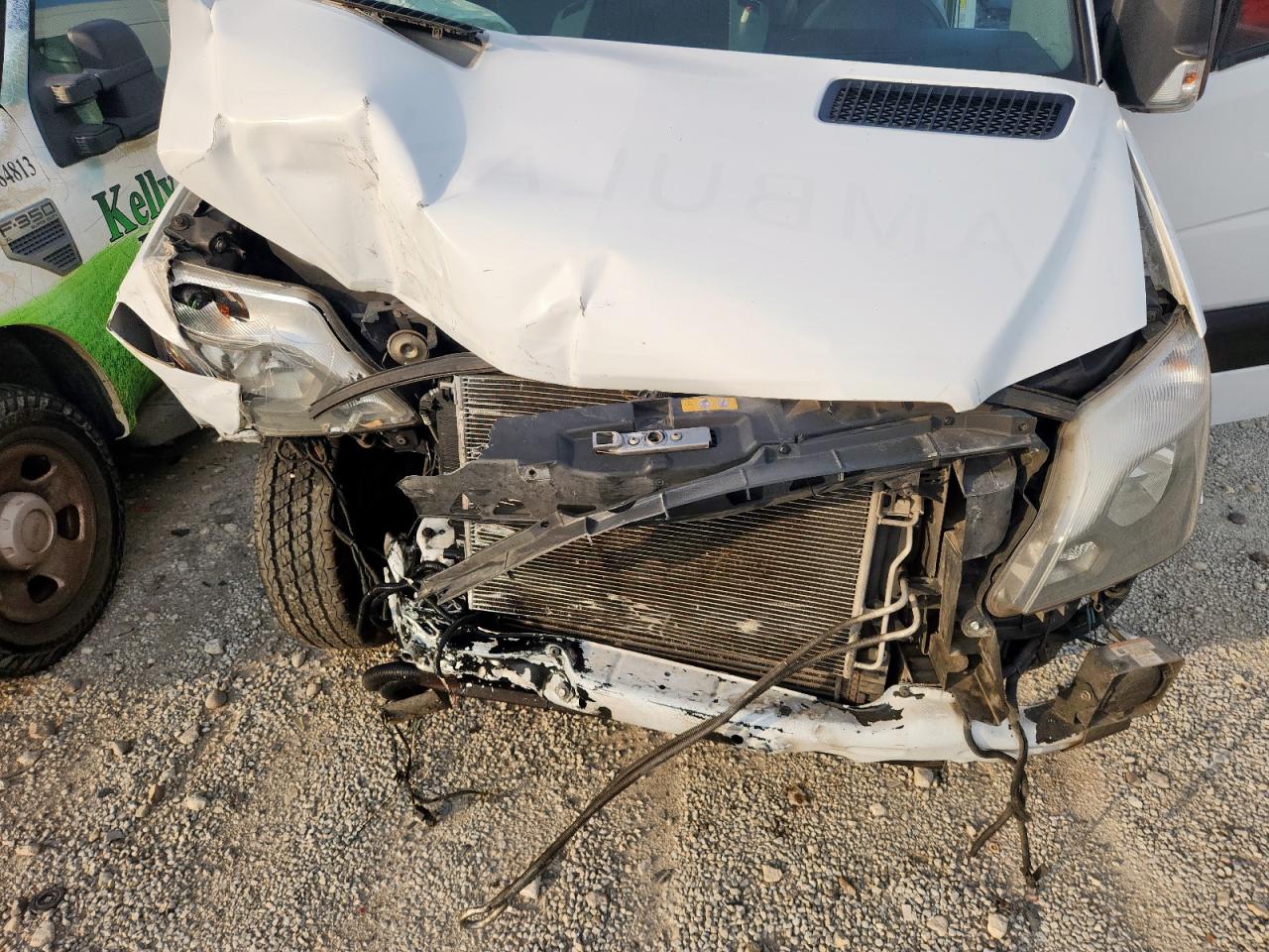 Mercedes-Benz Sprinter 2500 Image 13