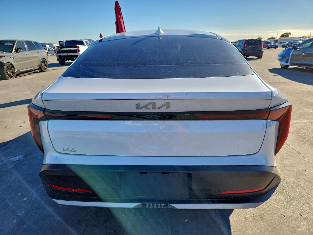 Kia K4 Lx Lx Image 4