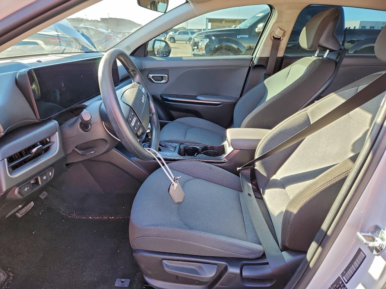 Kia K4 Lx Lx Image 6